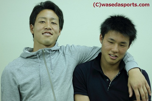 松澤選手（左）と八角選手。写真のコンセプトは仲良くしようとする松澤選手とそれを嫌がる八角選手らしいです